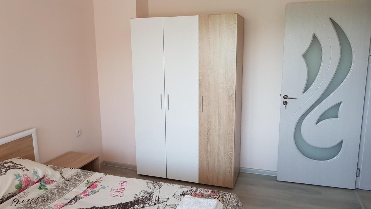 Д И В 2 - D & V 2 Apartment Sandanski Zewnętrze zdjęcie
